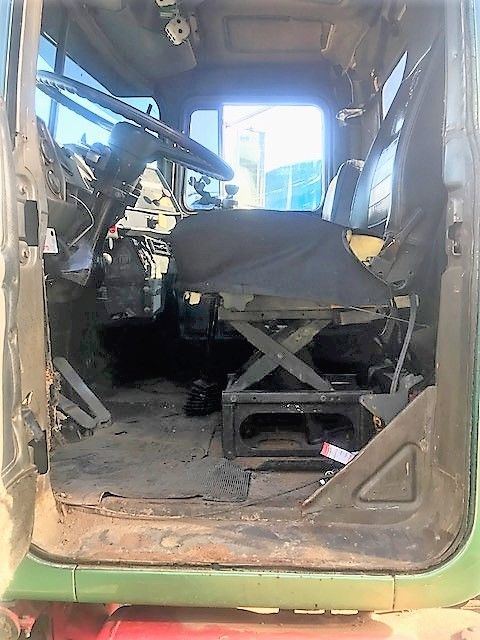 roll off container 1987 Mack 690sx truck