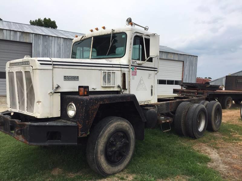 solid 1981 International Paystar 5000 truck