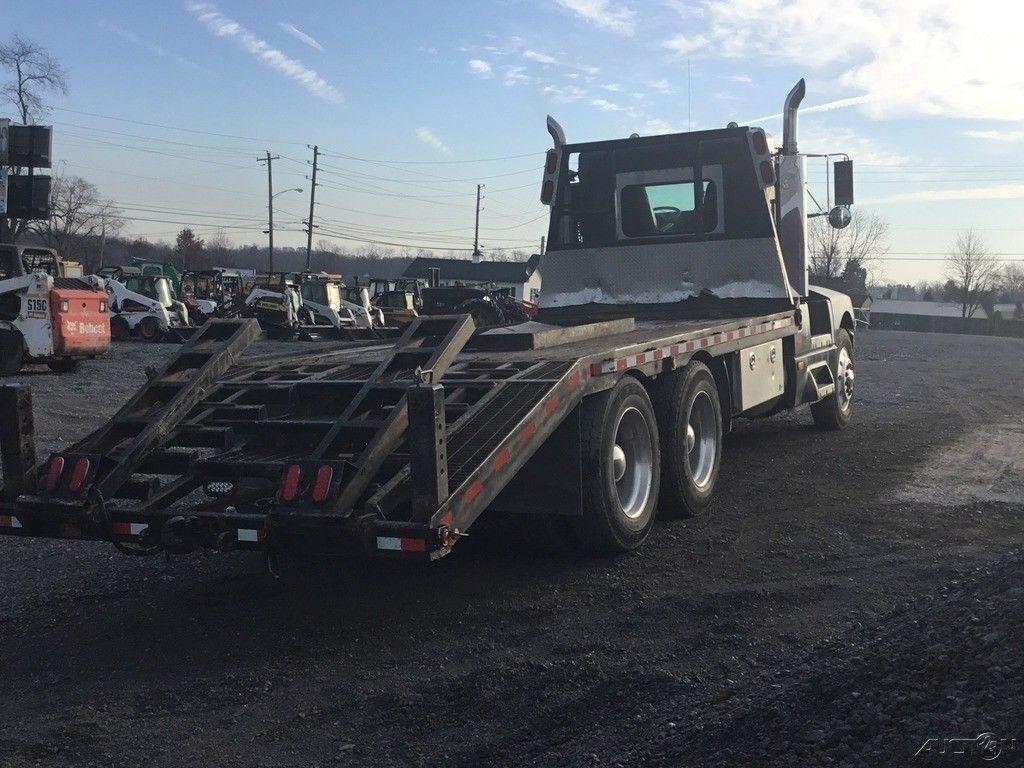 clean 1989 Kenworth T600A truck