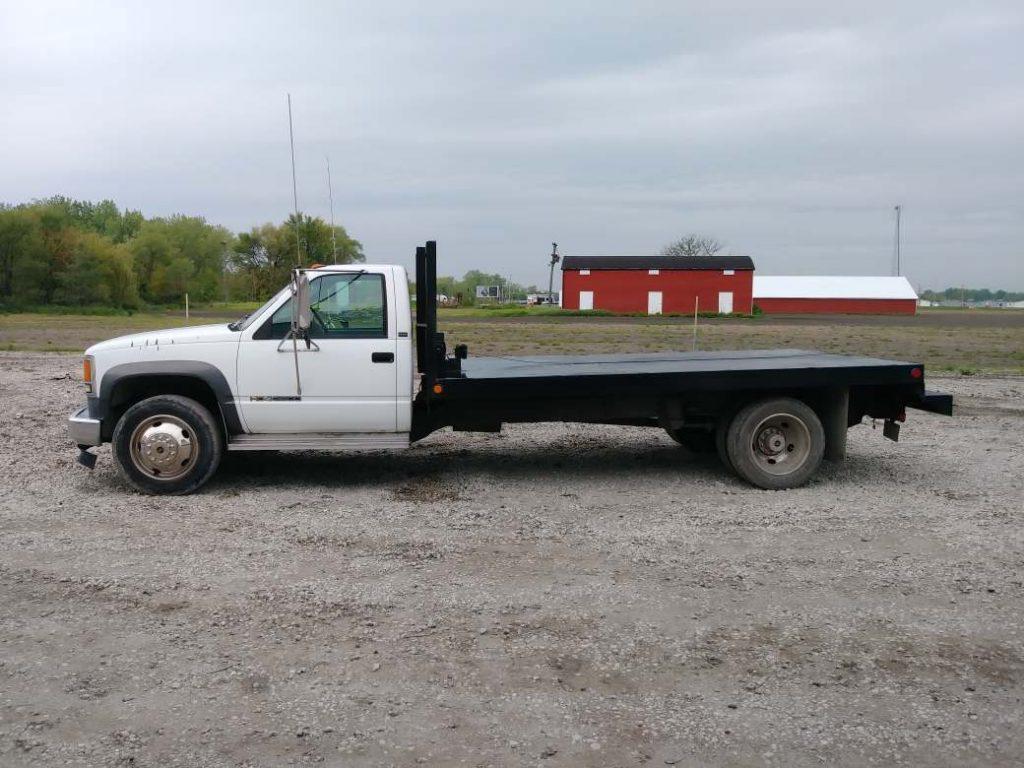 Great shape 1993 Chevrolet 3500 HD Truck