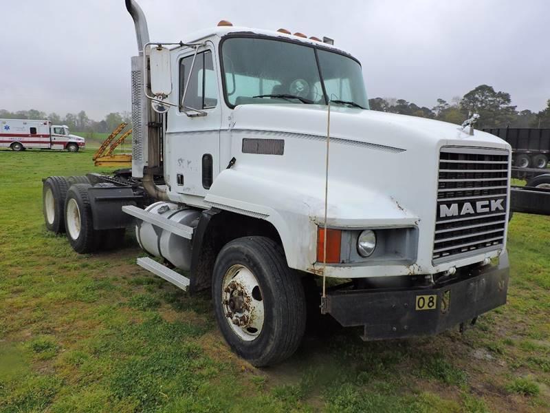 reliable 1990 Mack Ch613 Tandem Axle truck