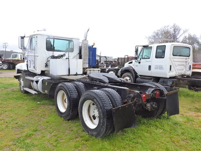 reliable 1990 Mack Ch613 Tandem Axle truck