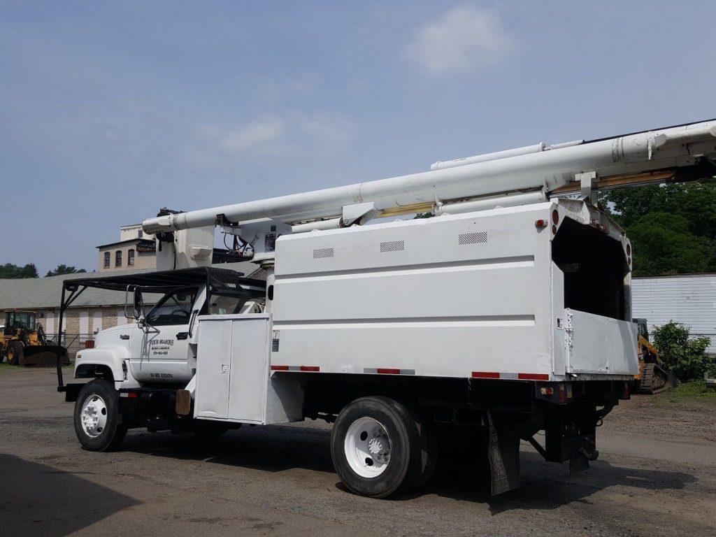 big block 1996 GMC bucket truck