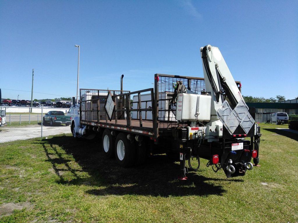 ready to work 1997 International 8300 Tandem Knuckleboom truck