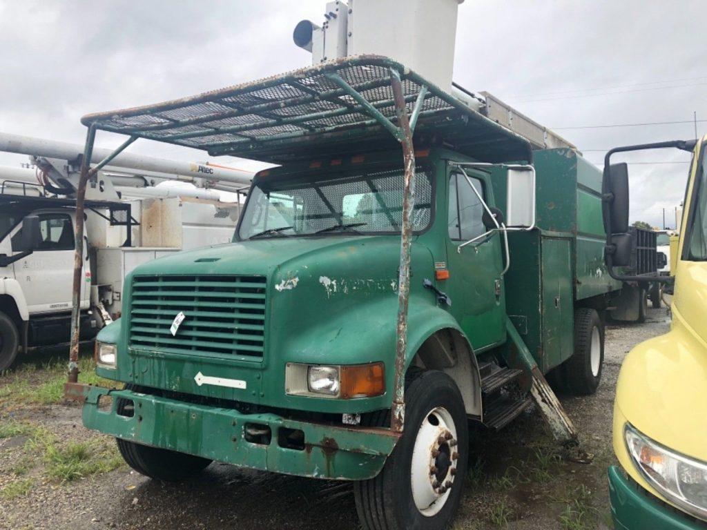 low miles 1998 International 4700 trucks