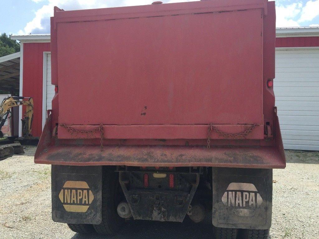 no issues 1997 International 2674 tri axle dump truck