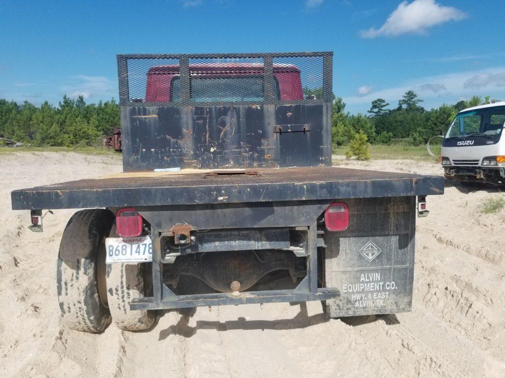 some dents 1998 International Harvester truck