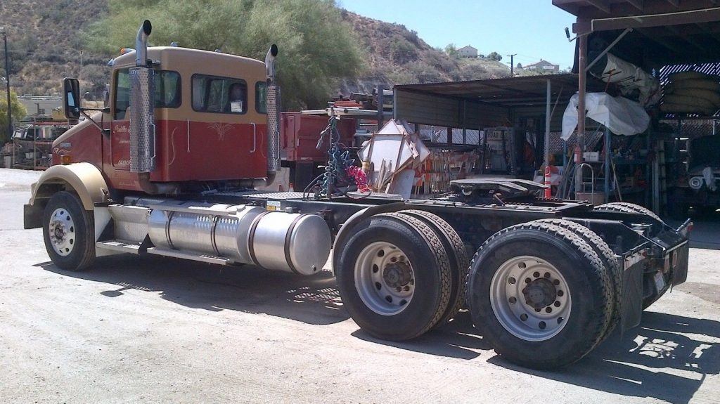 great shape 1999 Kenworth t800 Day Cab truck