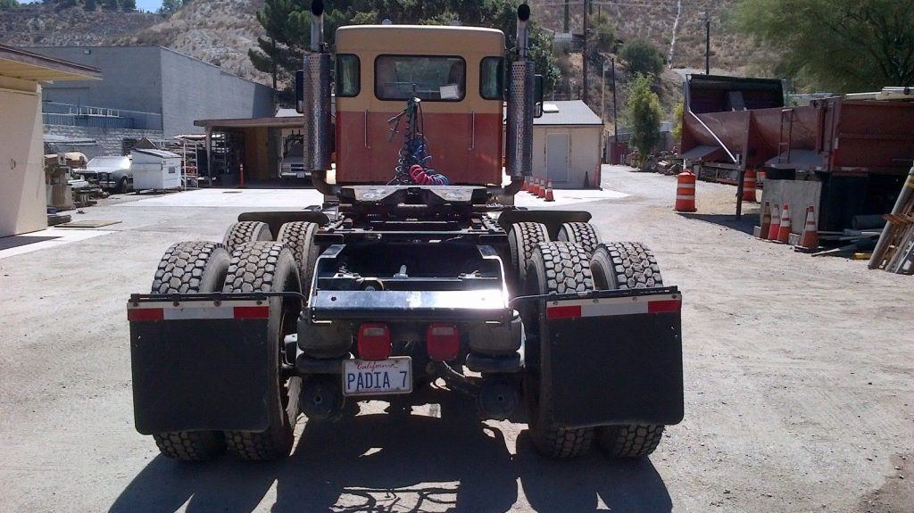 great shape 1999 Kenworth t800 Day Cab truck