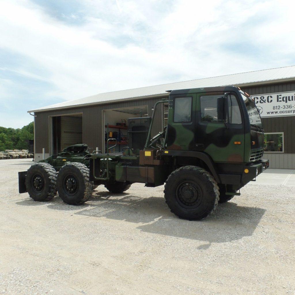 super clean 2001 Stewart Stevenson MTV M1088 Semi Truck
