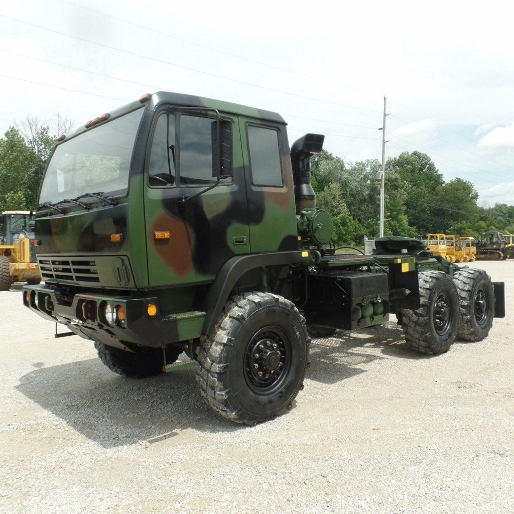 super clean 2001 Stewart Stevenson MTV M1088 Semi Truck