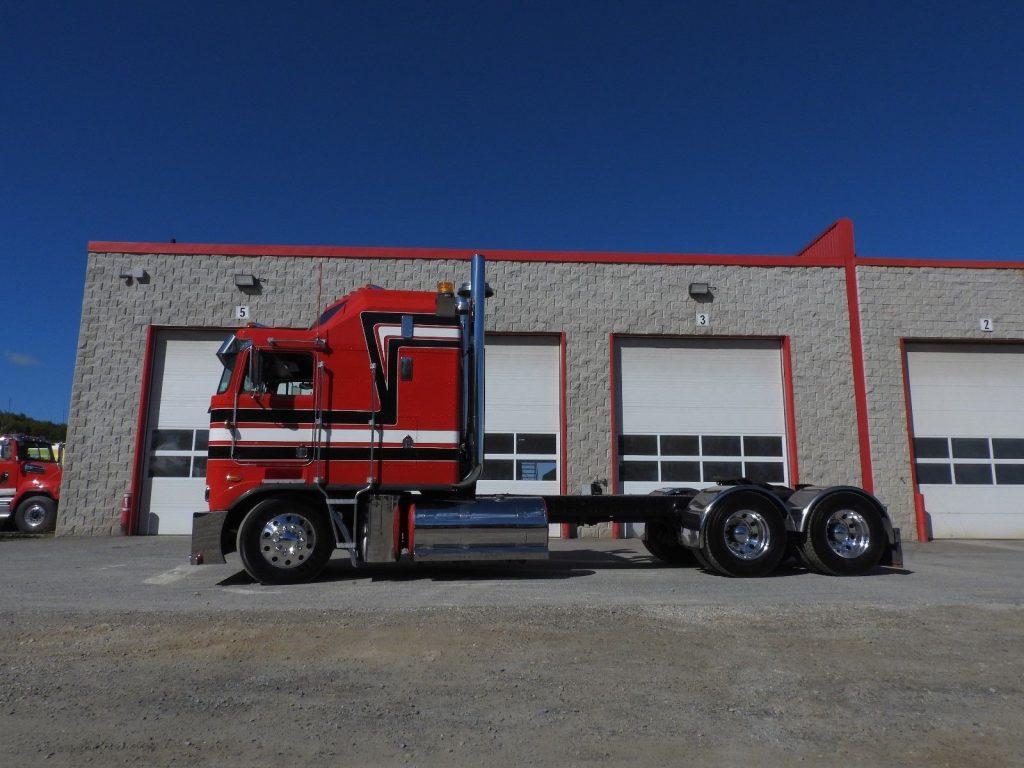 superb 1999 Kenworth K 100 truck