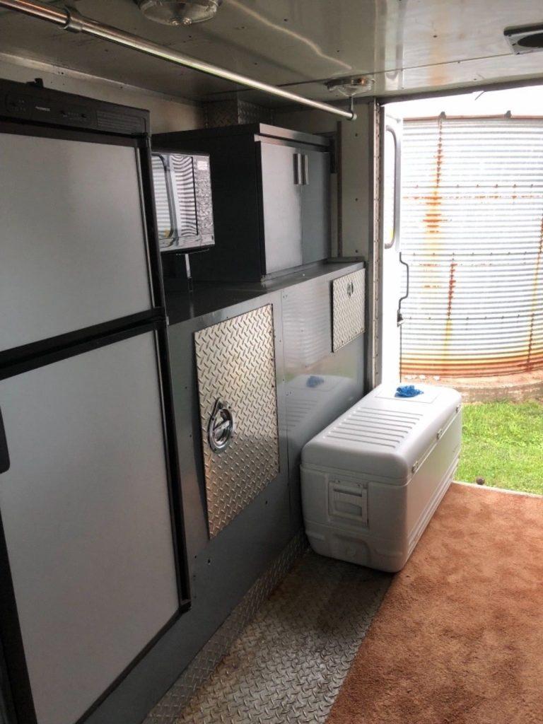 converted to RV 1976 Ford C800 fire truck