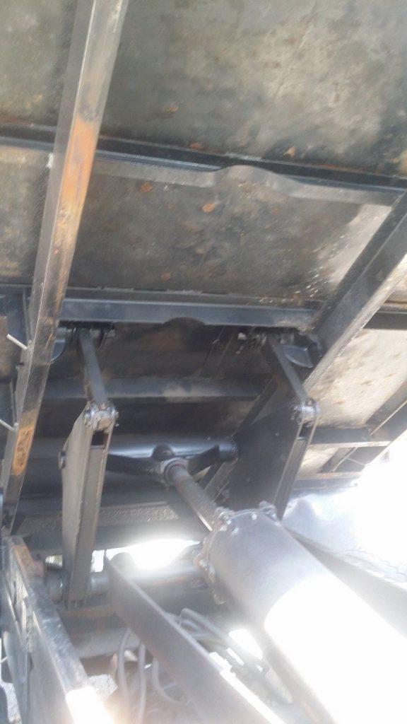 rebuilt engine 1976 International Fleetstar 2000 truck