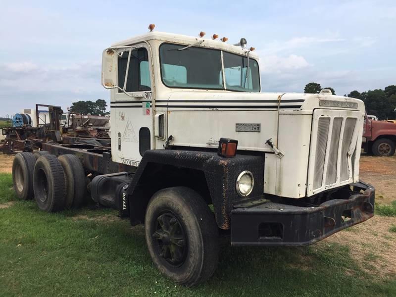 solid 1981 International Paystar 5000 truck