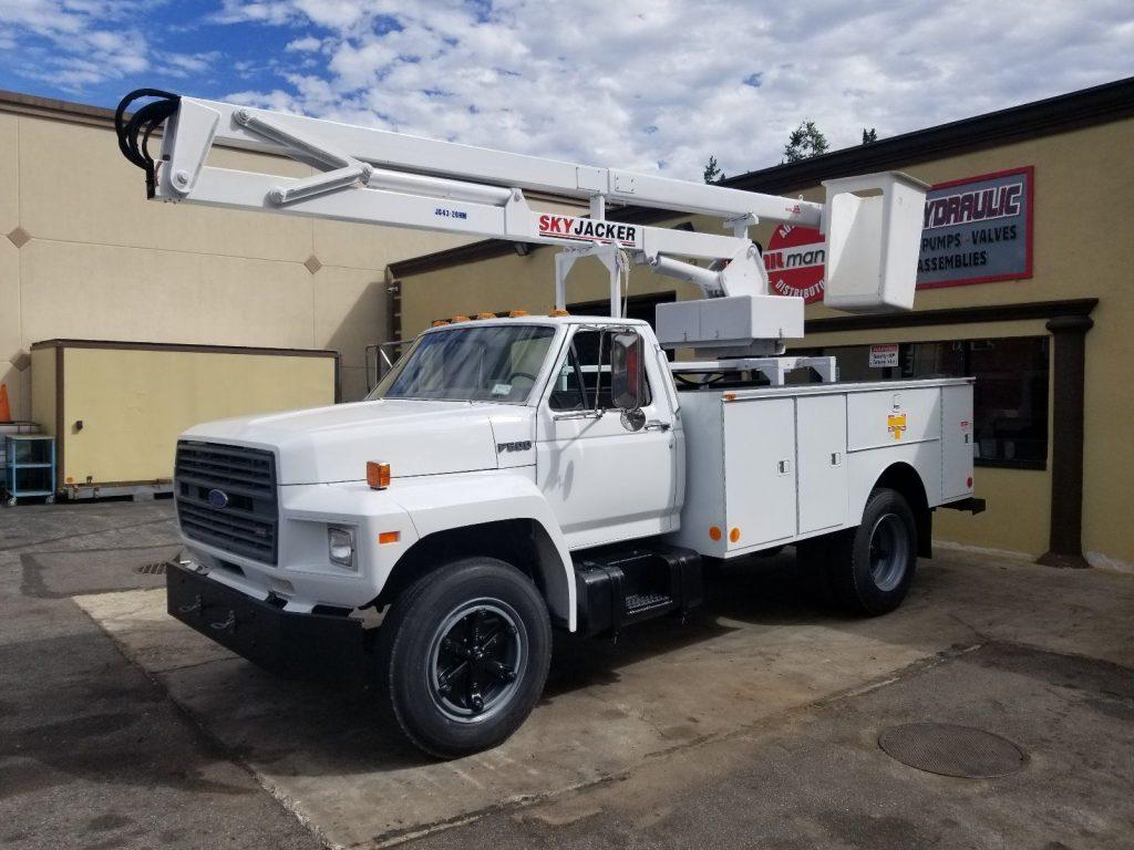restored 1987 Ford F600 truck