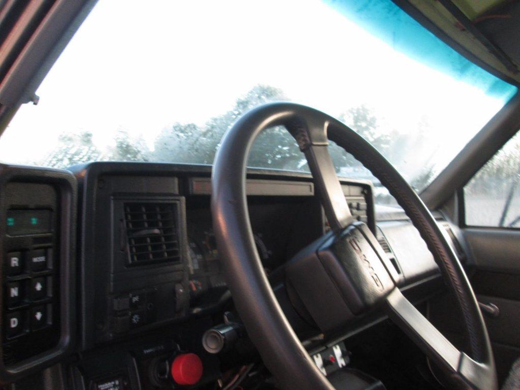 serviced 1994 GMC C7500 Service Truck