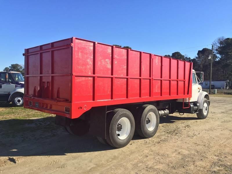 very clean 1995 International 4900 Grain Dump Truck