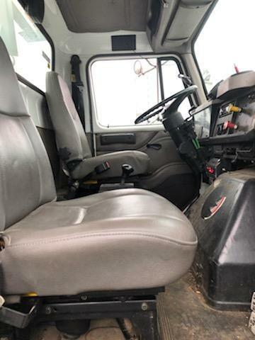 low miles 1997 International F2574 Double Elevator Bucket Boom Truck