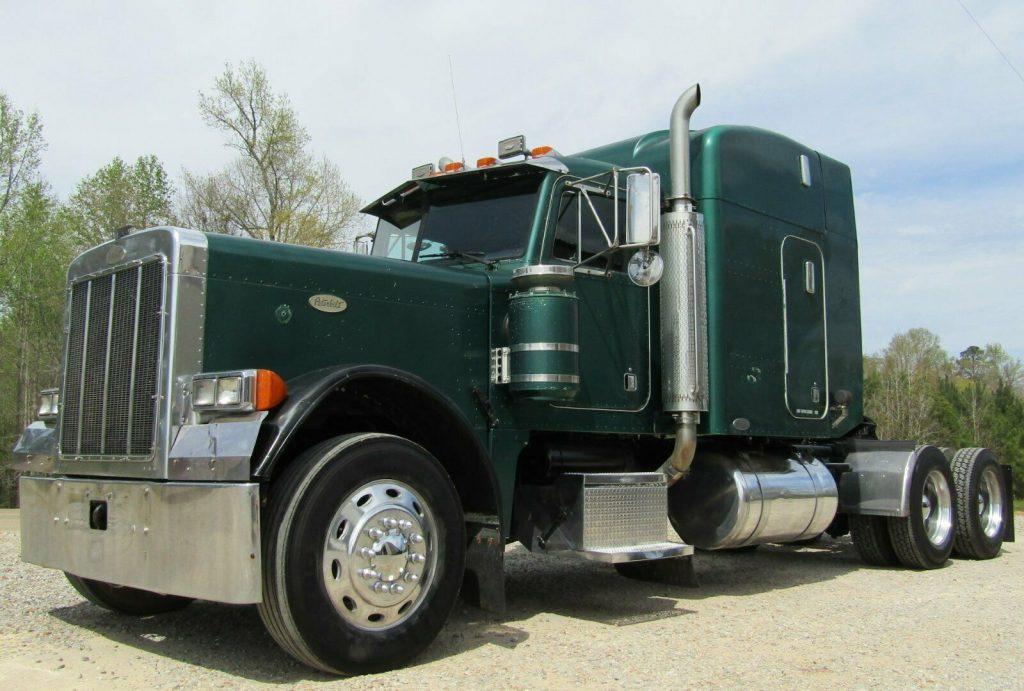 very nice 1998 Peterbilt 379 truck