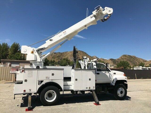 low miles 2000 GMC C 7500 truck