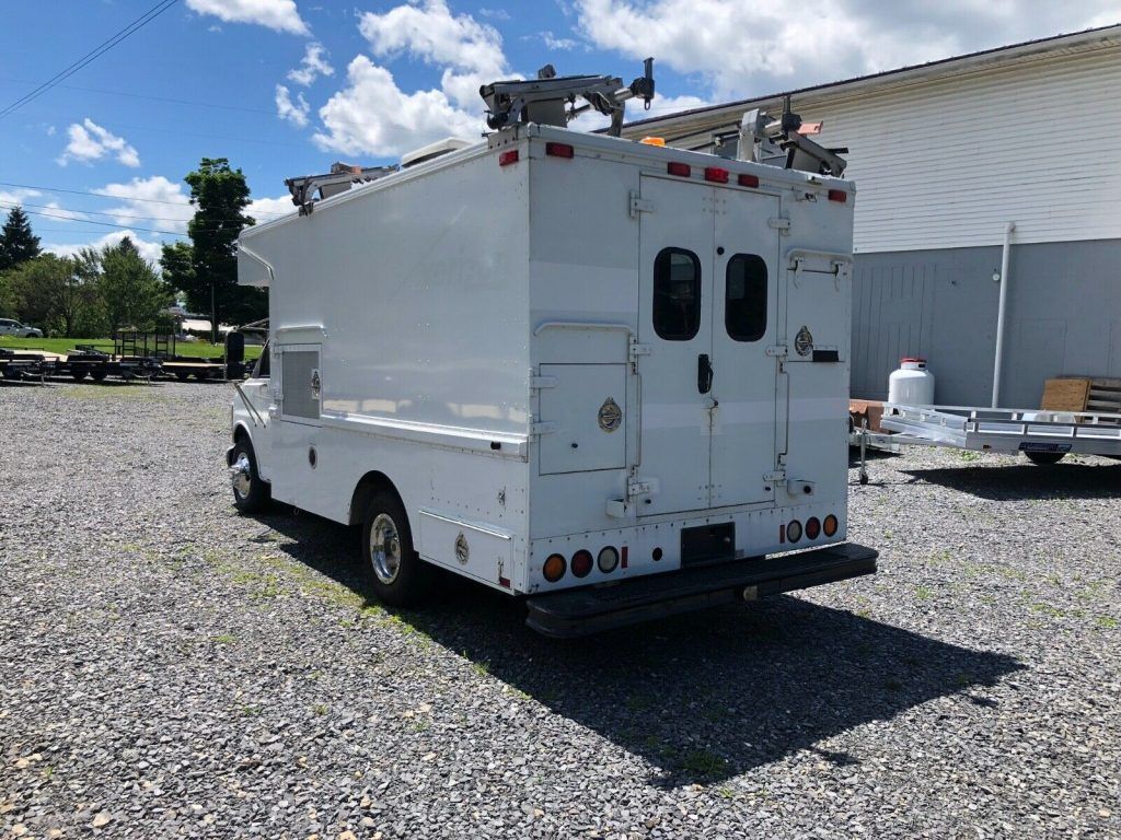low miles 2000 GMC G3500 truck
