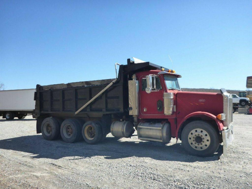 strong 2000 Peterbilt 379 TRI AXLE DUMP TRUCK