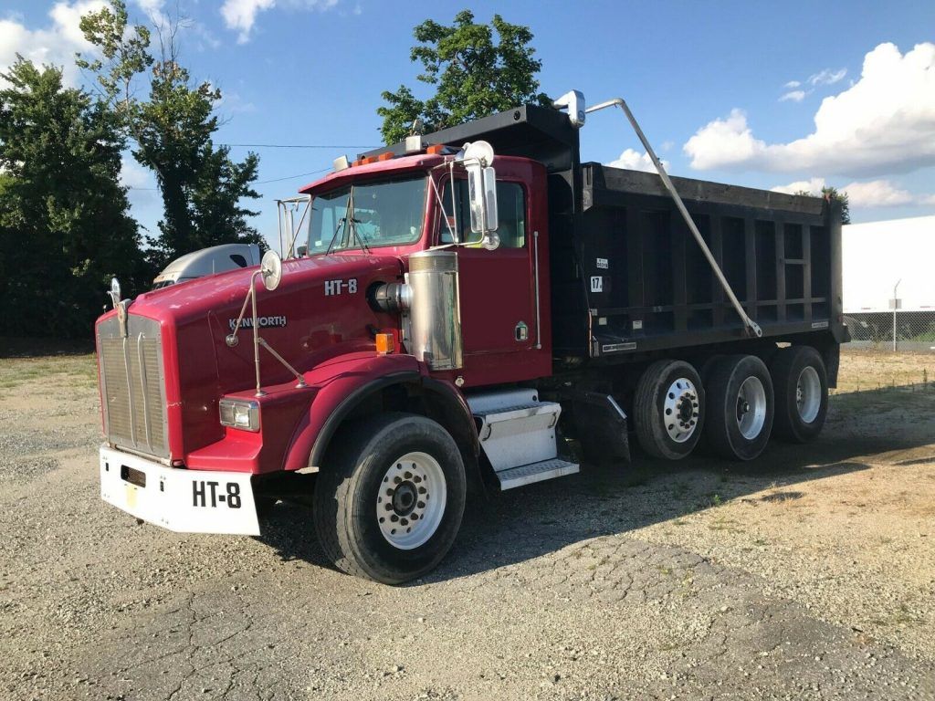 newly rebuilt engine 2001 Kenworth T800 truck