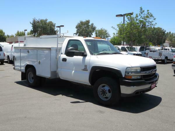solid 2001 Chevrolet C3500 DSL 4X4 truck