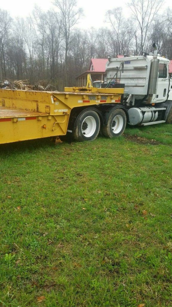 rust free 2003 Mack 613 truck