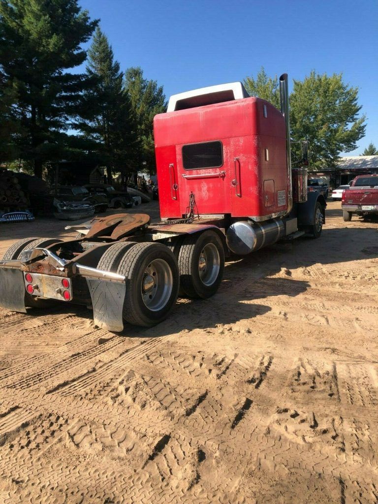 strong 1991 Peterbilt 379 truck