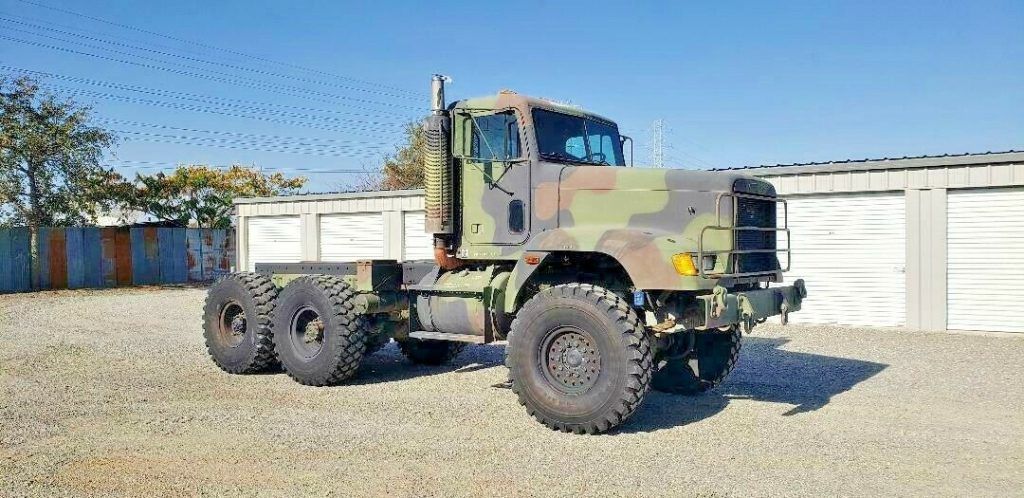 low miles 1993 Freightliner M916A1 military truck