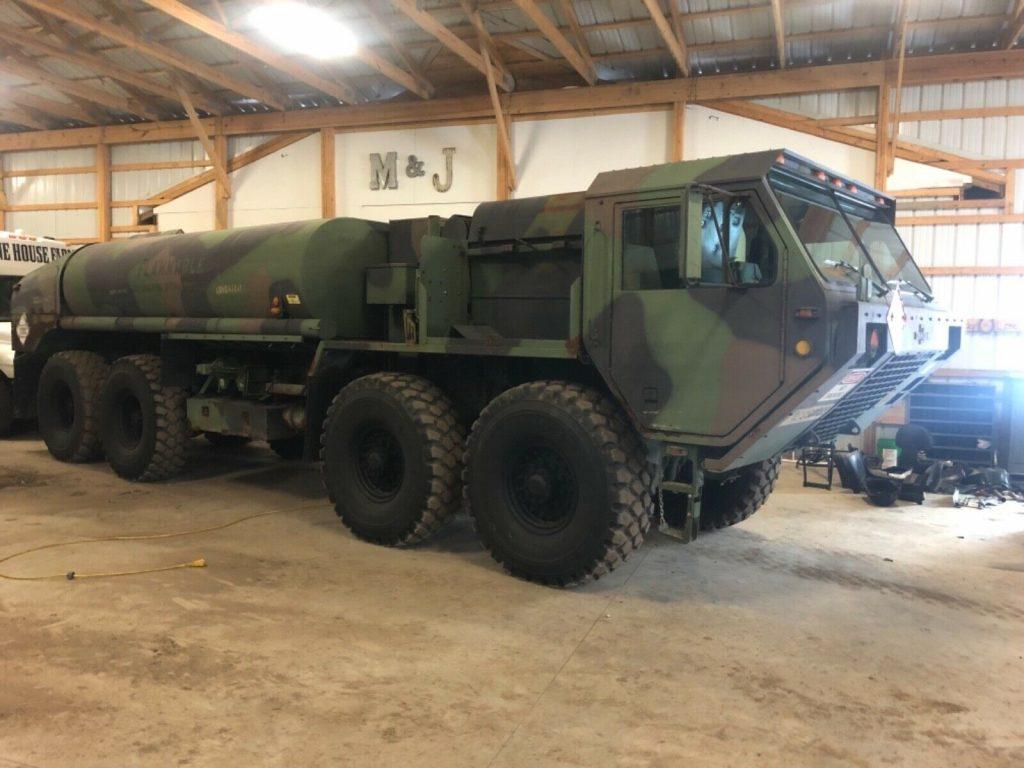 nice low miles 1995 Oshkosh M978 8×8 Military Tanker Truck
