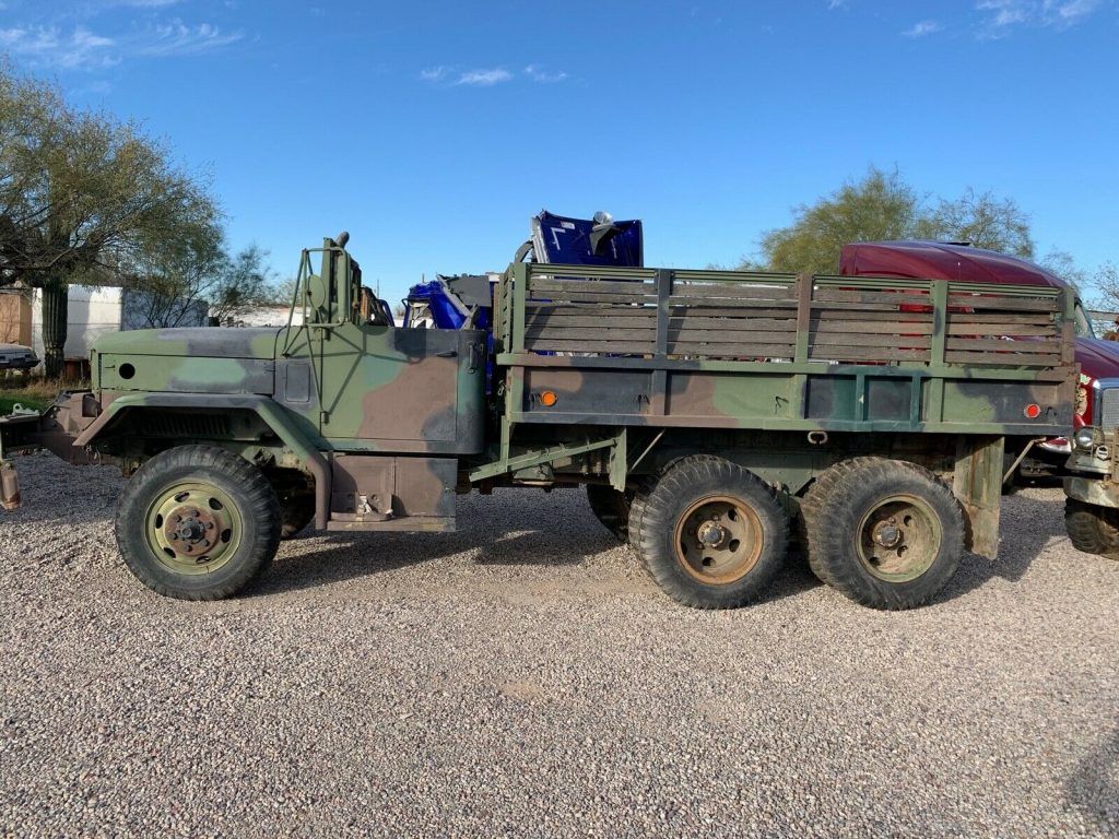 solid 1989 Kaiser M35A2 6×6 truck