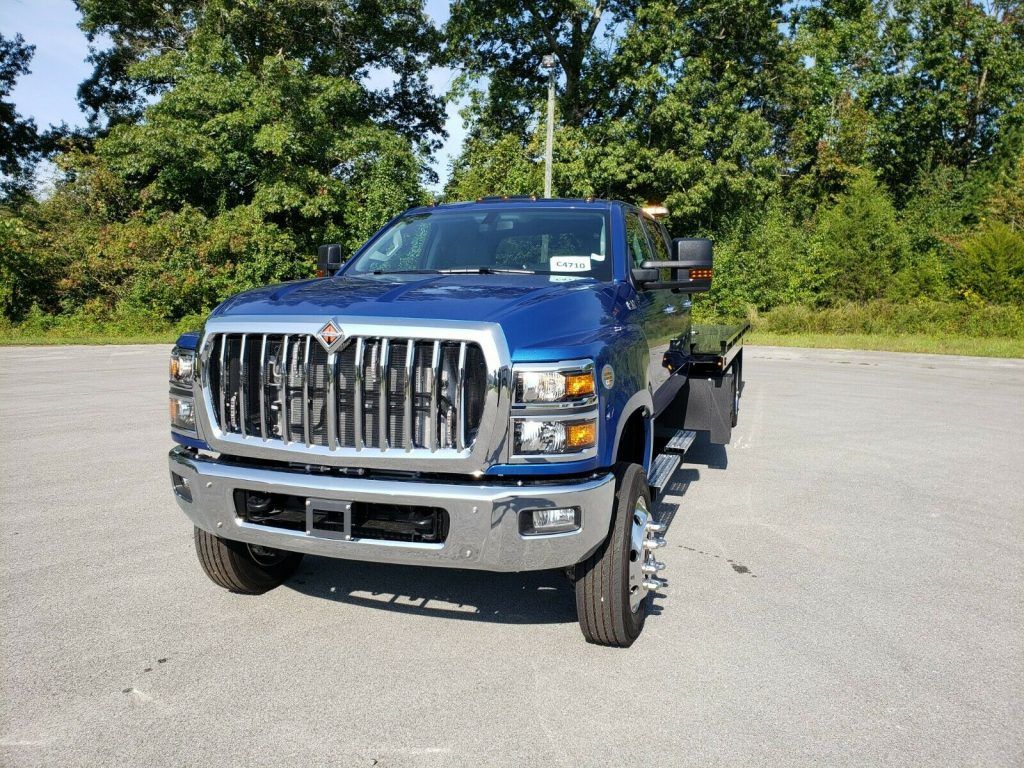 2019 International CV Crew Cab truck [well equipped]