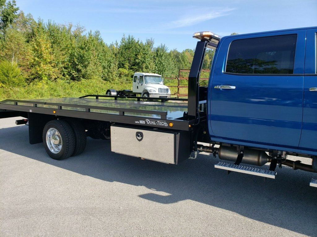 2019 International CV Crew Cab truck [well equipped]