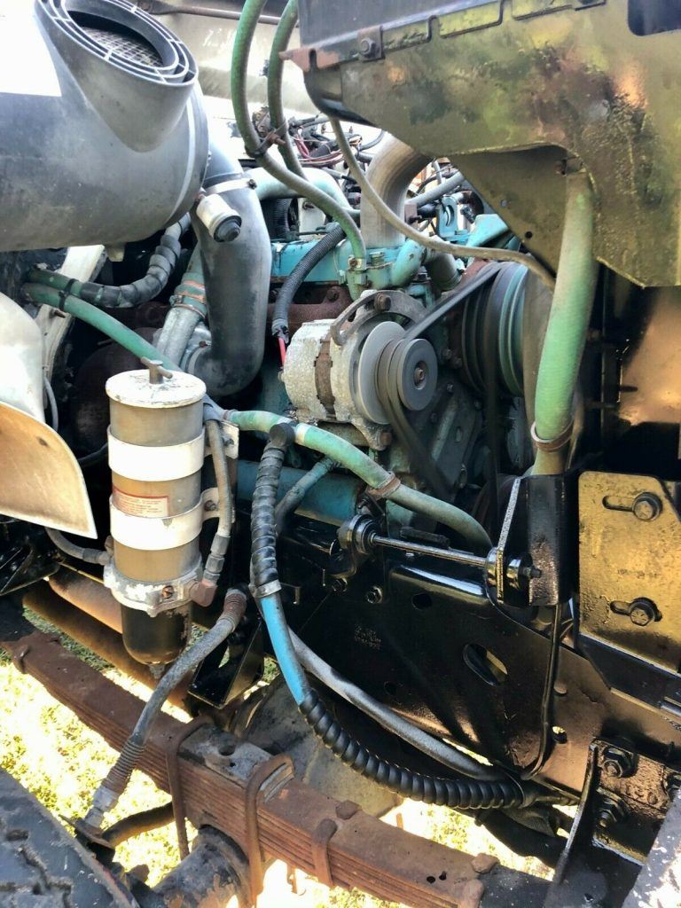 1992 International 4800 truck [rust free]