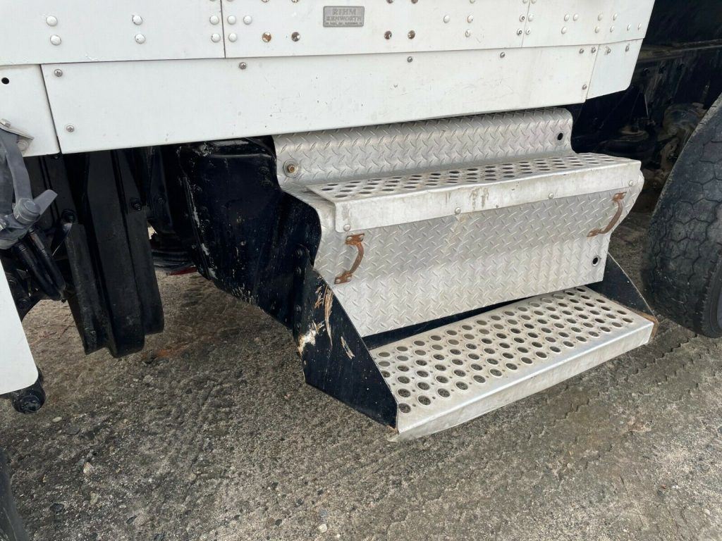 2003 Kenworth W900 dump truck [needs tlc]