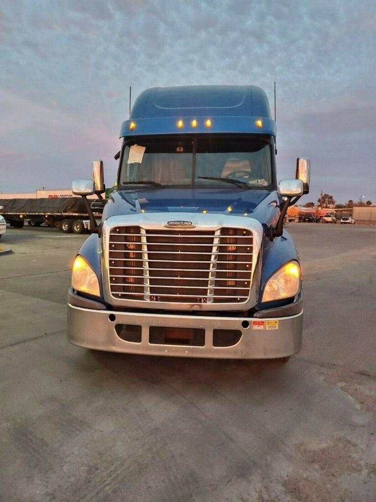 2013 Freightliner Cascadia truck [Cummins power]