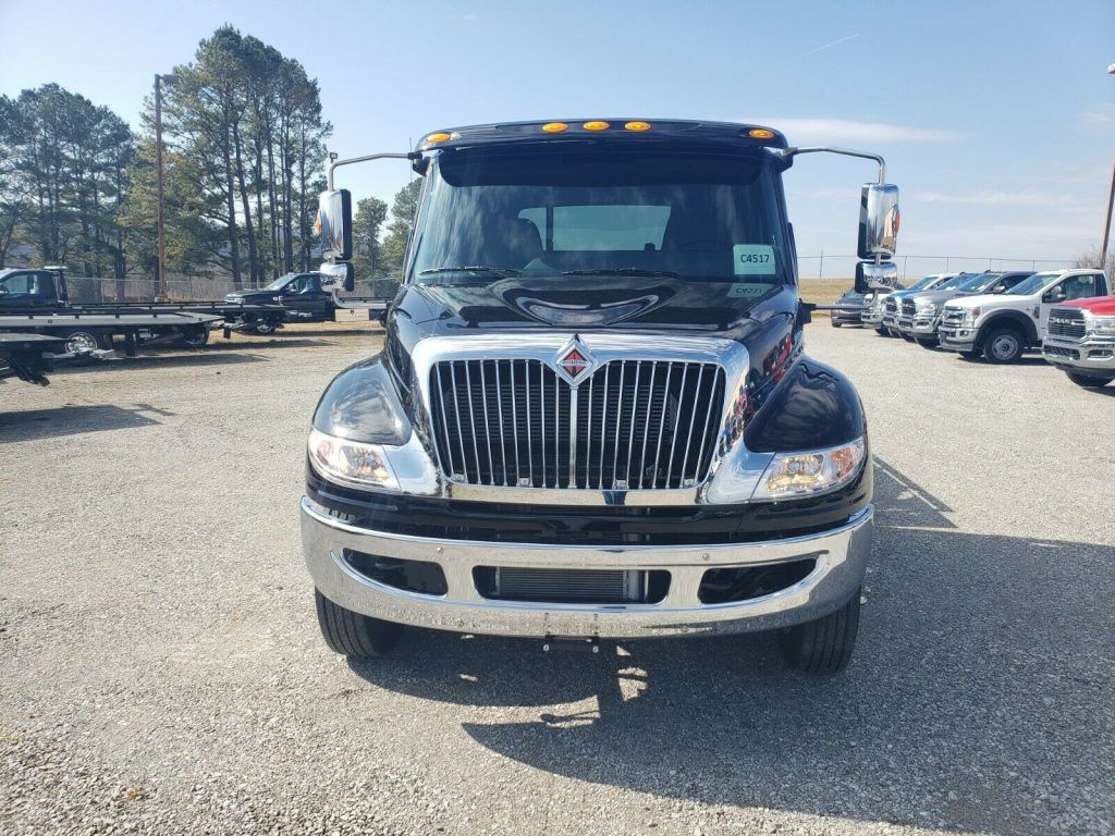 2020 International MV Extra CAB DUAL TECH truck [well equipped]