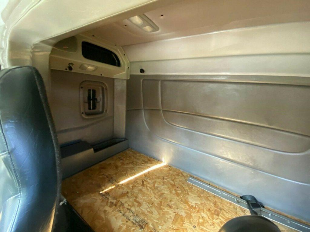 2012 Peterbilt 365 Sleeper Heavy Duty truck [great shape]