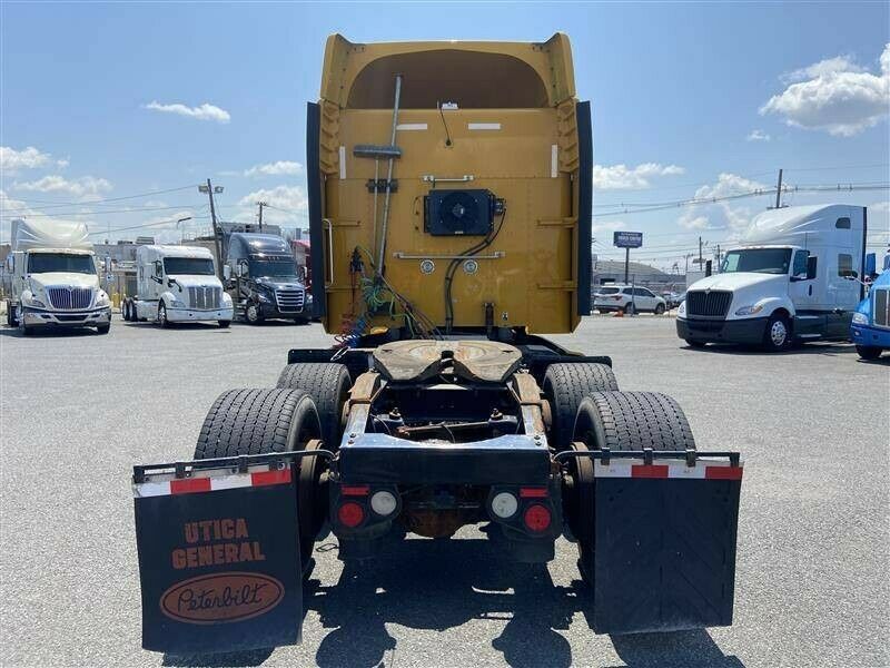 2014 Peterbilt 386 Sleeper Truck [great miles for the year]