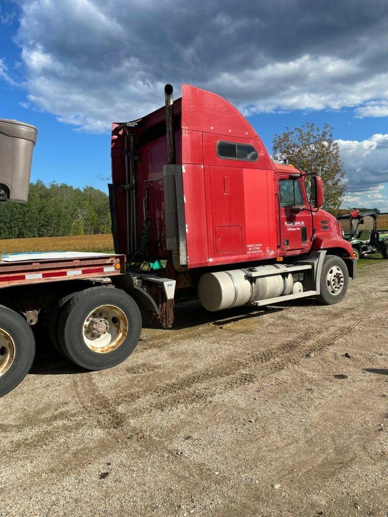 2003 Mack truck [new crate engine]