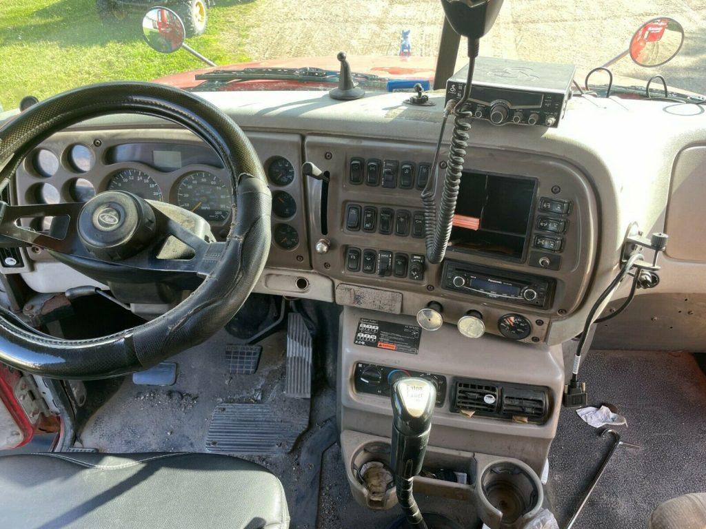 2003 Mack truck [new crate engine]