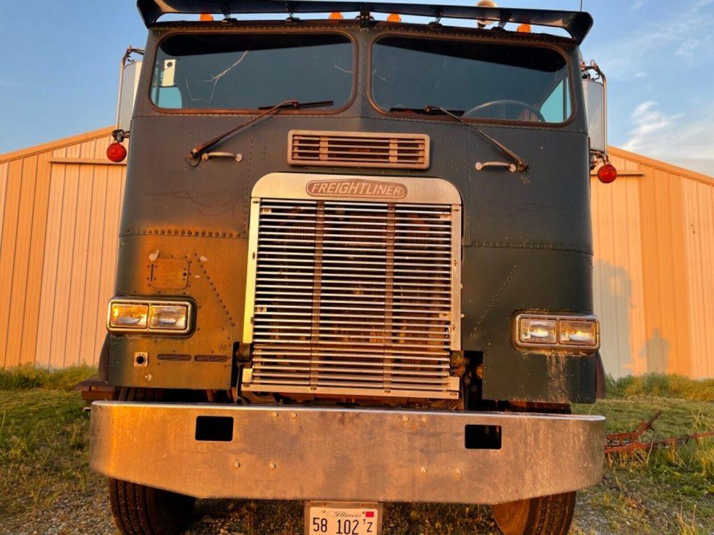 1986 Freightliner FLT Cabover truck [ready to work]