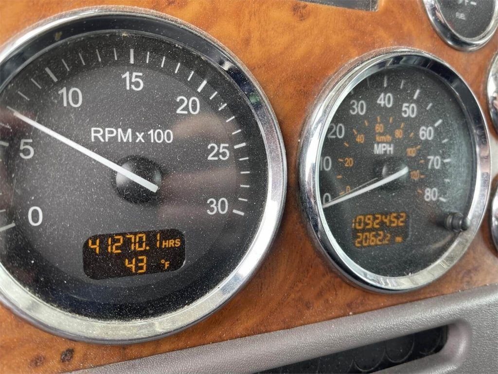 2010 Peterbilt 388 Sleeper Truck [great shape]