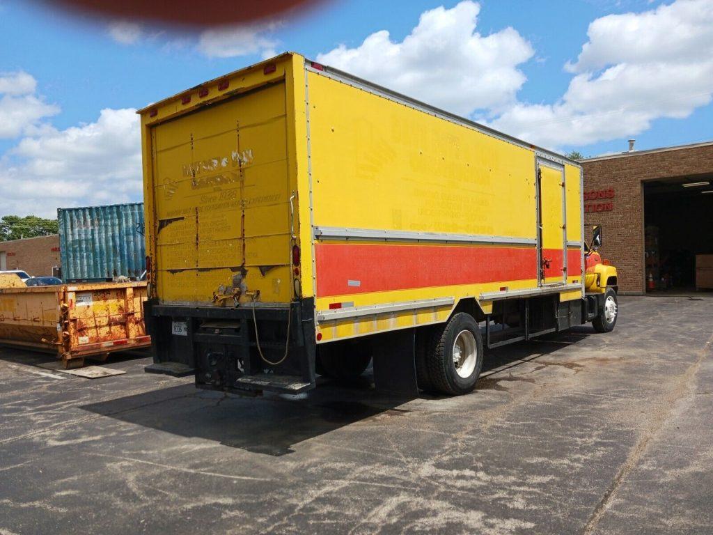1994 GMC C-7000 24ft Box Van