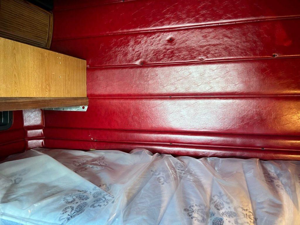 1994 Peterbilt 379 Sleeper truck [new parts]