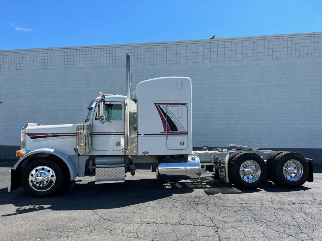 1994 Peterbilt 379 Sleeper truck [new parts]