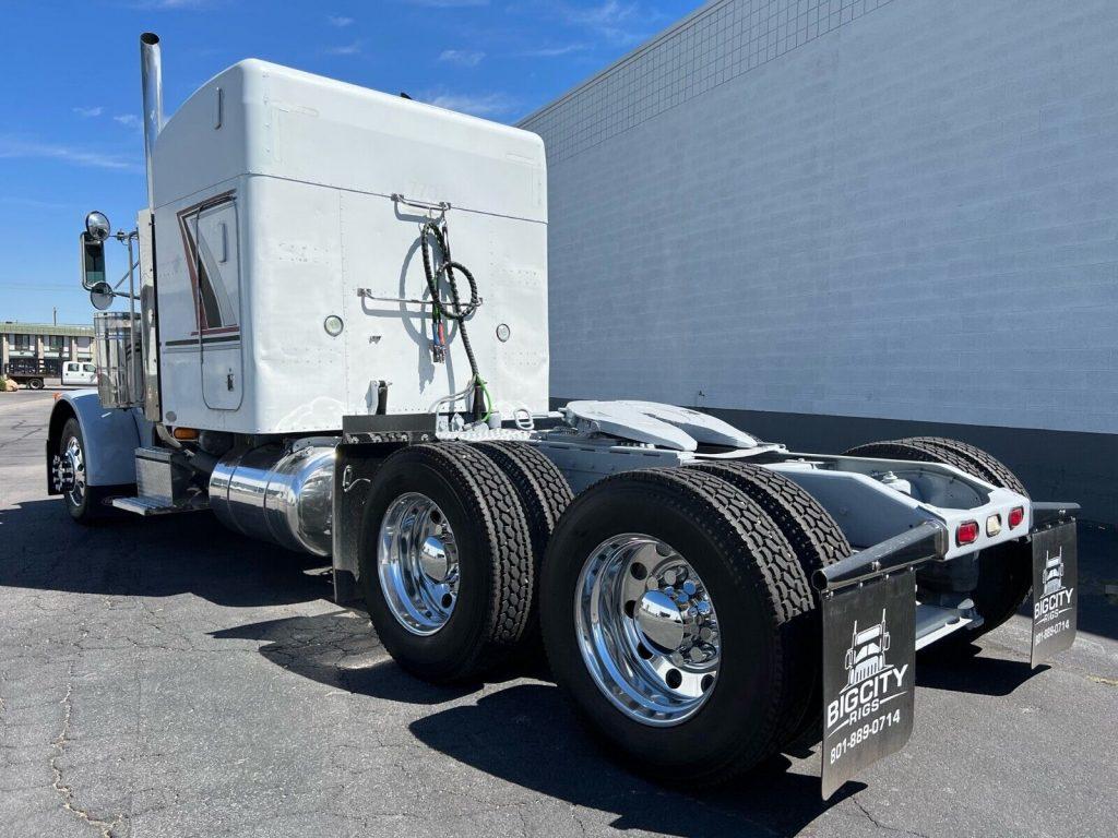 1994 Peterbilt 379 Sleeper truck [new parts]